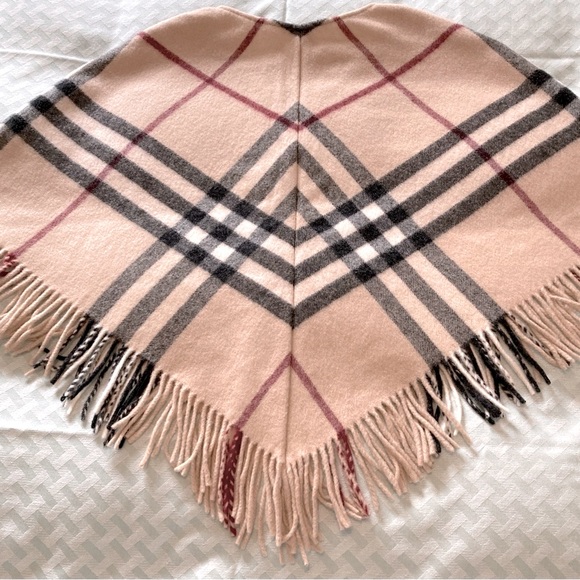 Burberry London Signature Nova Check  Poncho/Cape 100% Lambswool One Size - Picture 6 of 8